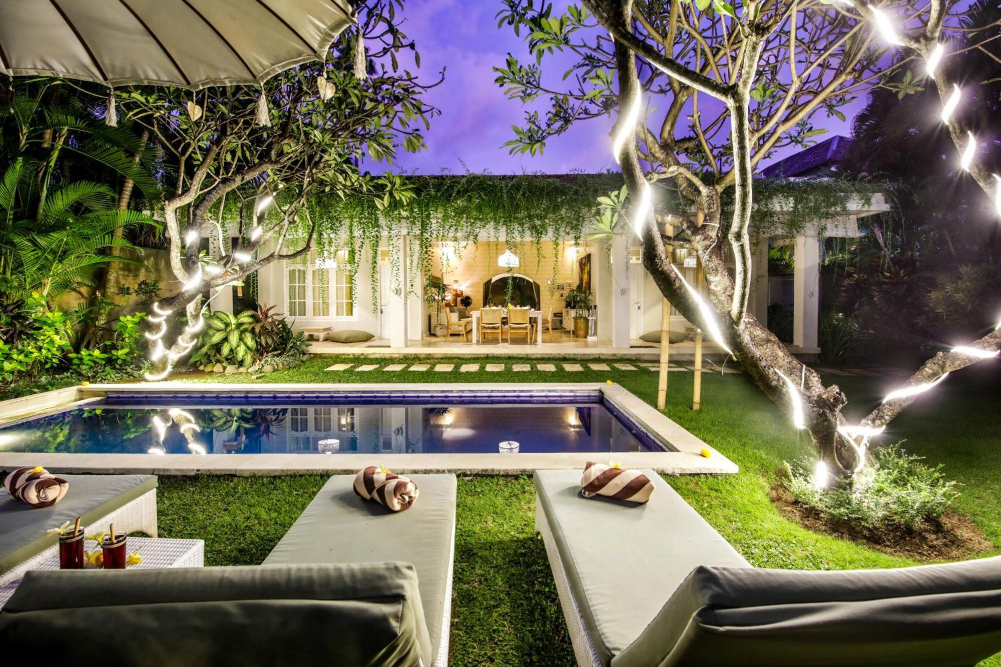 Villa Lodek Deluxe Seminyak Exterior foto