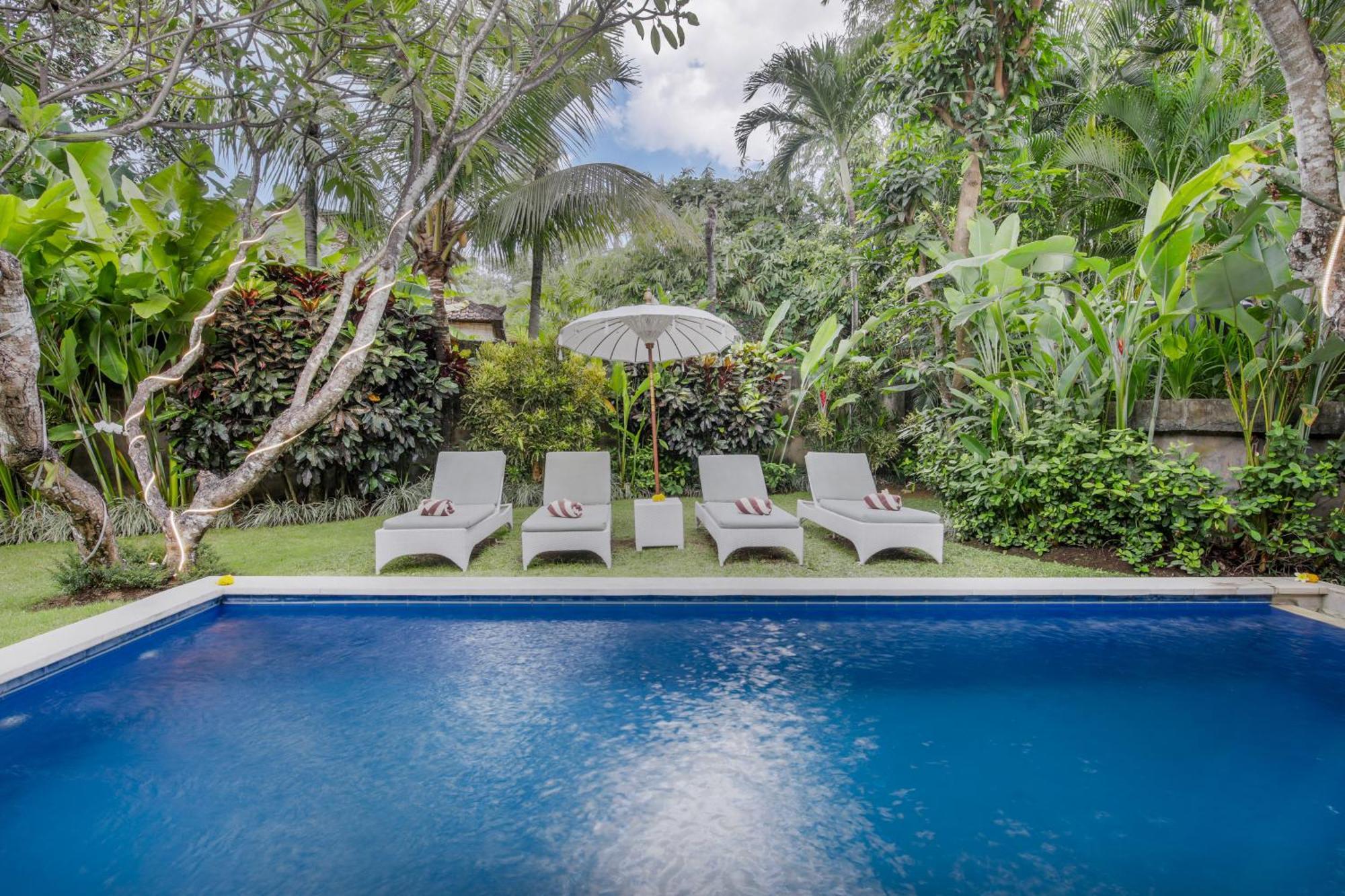 Villa Lodek Deluxe Seminyak Exterior foto