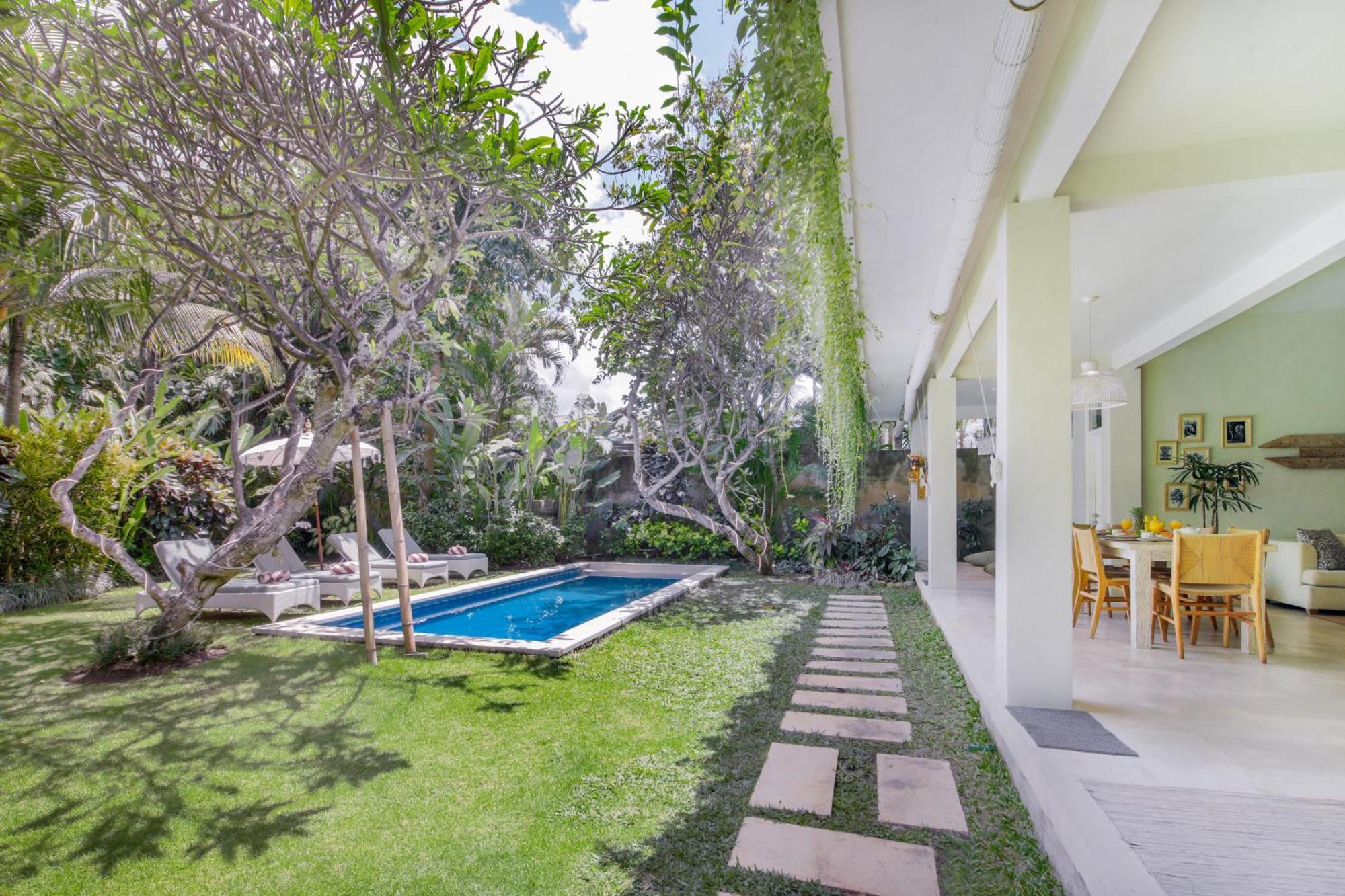 Villa Lodek Deluxe Seminyak Exterior foto